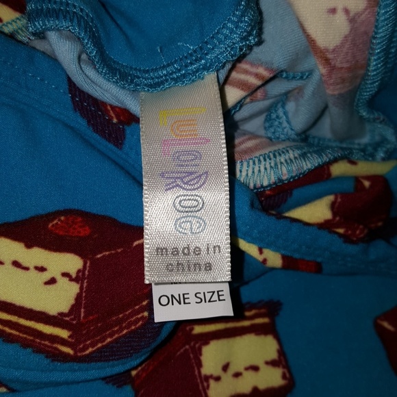 🦄LulaRoe leggings 🦄 BNWT🦄 Cakes 🦄 Size OS - Picture 3 of 3